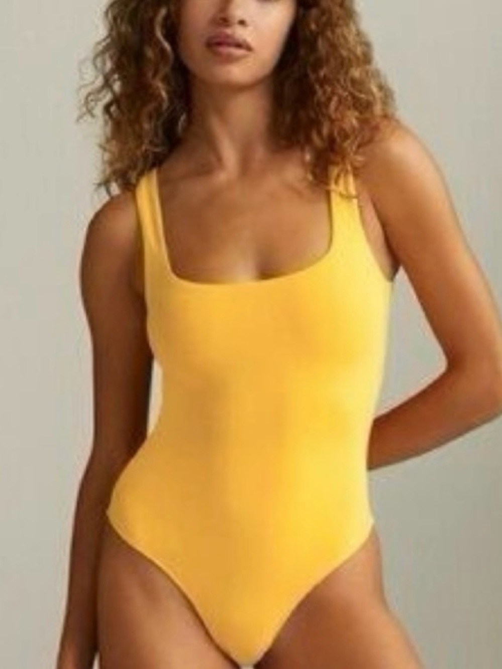 Babaton Aritzia Contour Square Neck Strappy Fitted Sunshine Yellow Bodysuit